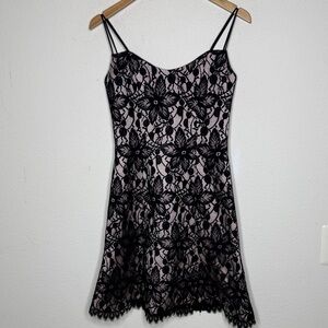 PORTRAIT Sully Bonnelly Black Lace Floral Dress size 6
